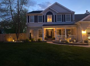 419 Ogden Falls Blvd, Oswego, IL 60543