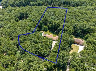 3161 Emberwood Dr SE, Lowell, MI 49331