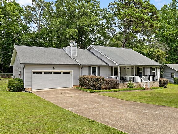 2nd image of 5009 Montcrest Dr