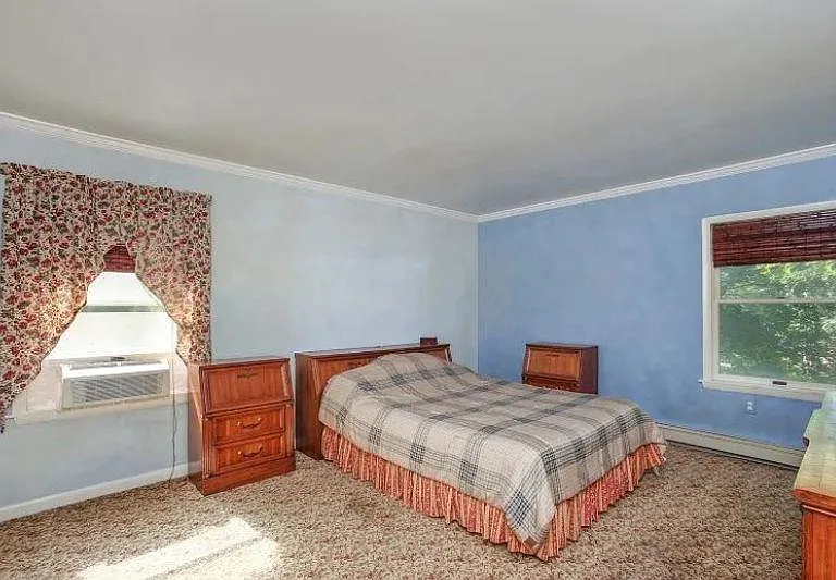 66 Maple St — Photo 14