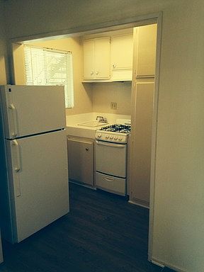 5th image of 9040 Burke St APT 11