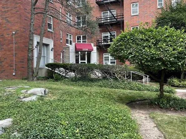 2350 Linwood Ave #5, Fort Lee, NJ 07024