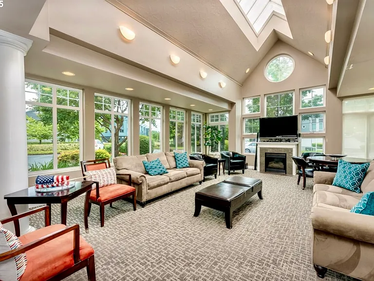 520 SE Columbia River Dr — Photo 34
