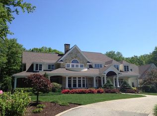 58 Country Club Ln, North Andover, MA 01845