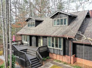 360 Rivercrest Dr, Sylva, NC 28779