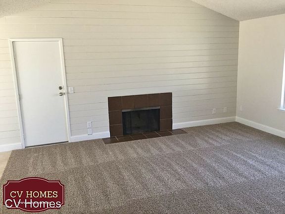 4th image of 533 N Granada Dr