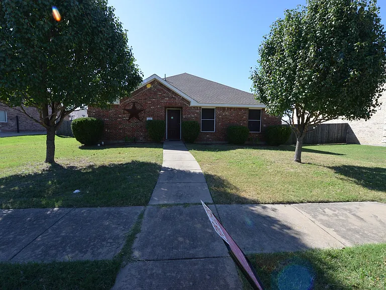 509 Cypress Ct — Photo 1