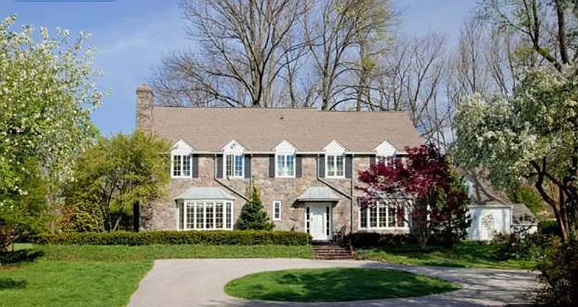 1426 Farview Rd photo 1