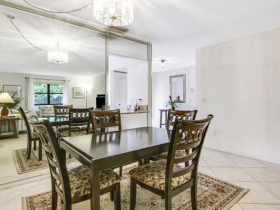 5th image of 301 Cactus Hill Ct