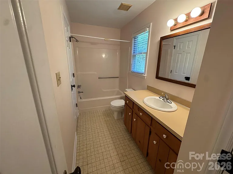 219 Lark Field Dr — Photo 18