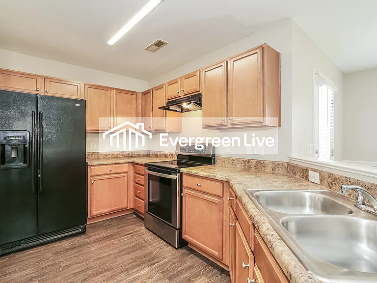 4019 Shallowcreek Ct — Photo 6