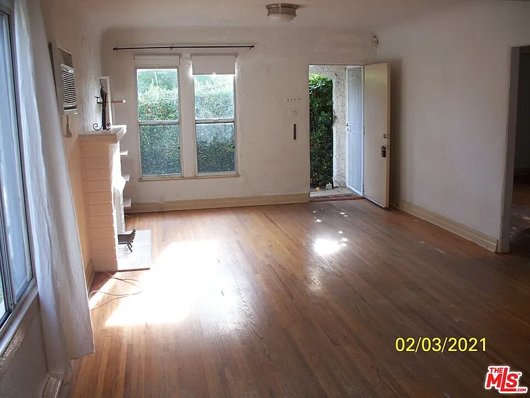 4354 Coolidge Ave — Photo 35