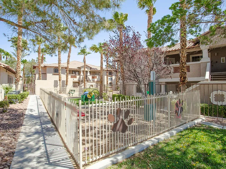 Destinations Pueblo 55+ Apartment Homes — Photo 7