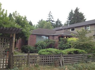 841 NE 104th St, Seattle, WA 98125