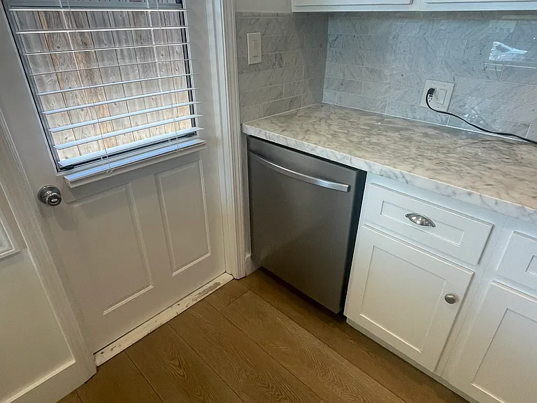 1604 Clay St #1604 — Photo 7