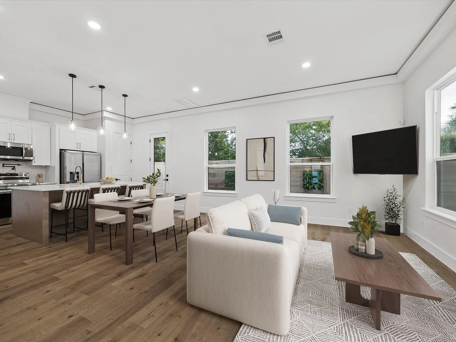 3 bed, 2.5 bath, 1794 sqft, $2,400 — Photo 3