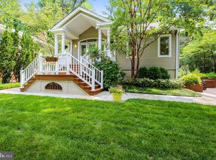 11307 Kenilworth Ave, Garrett Park, MD 20896