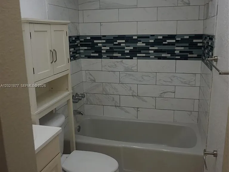 770 SE 2nd Ave #A205 — Photo 34