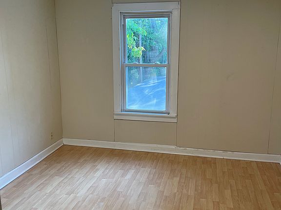 5th image of 382 North Ave APT 4