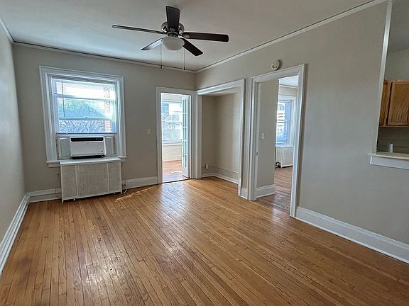 4th image of 524 S 31st St APT 24
