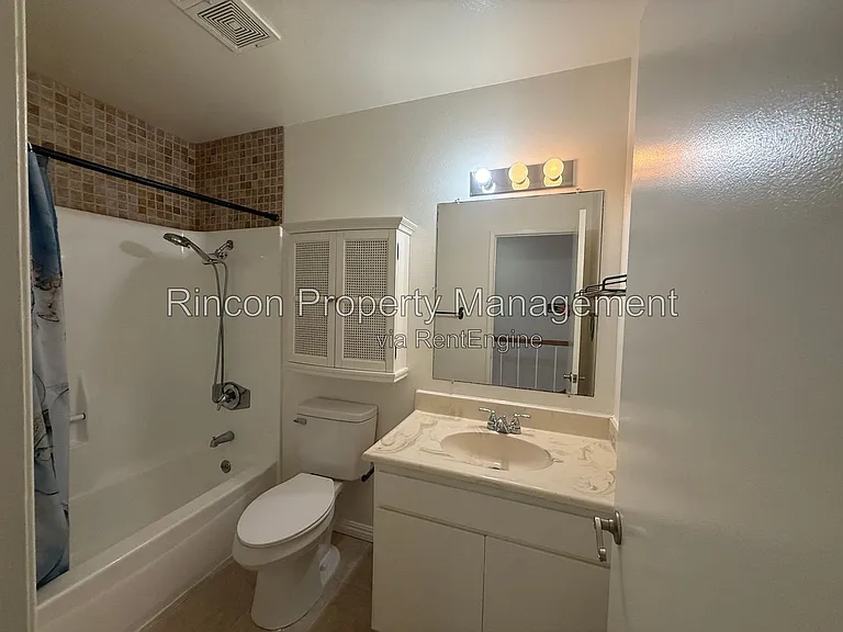263 S Ventura Rd #270 — Photo 13