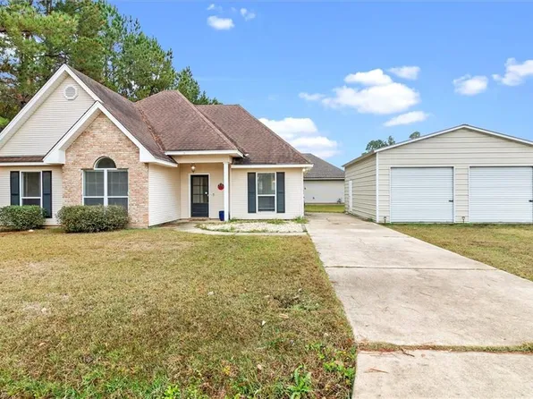 22059 Hoffman Rd, Mandeville, LA 70471