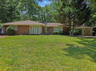 675 Holly Dr, Gainesville, GA 30501