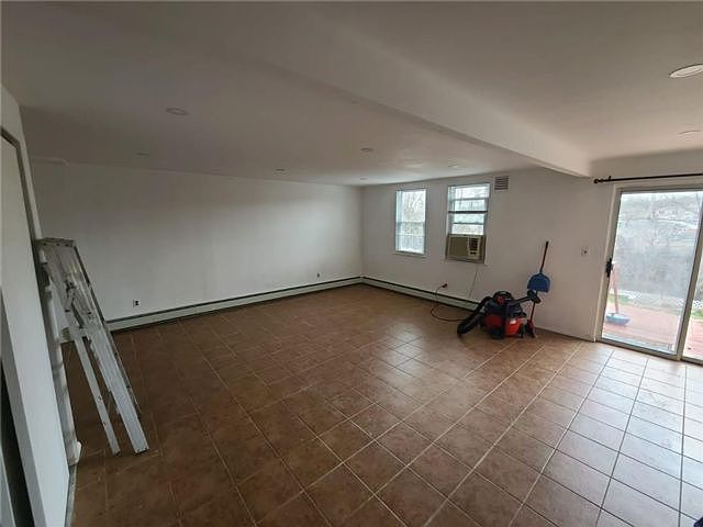 1st image of 219 Mosel Ave