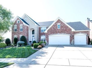 334 Romaine Spring Vw, Fenton, MO 63026