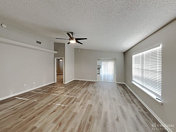 3rd image of 4243 Jillian Dr