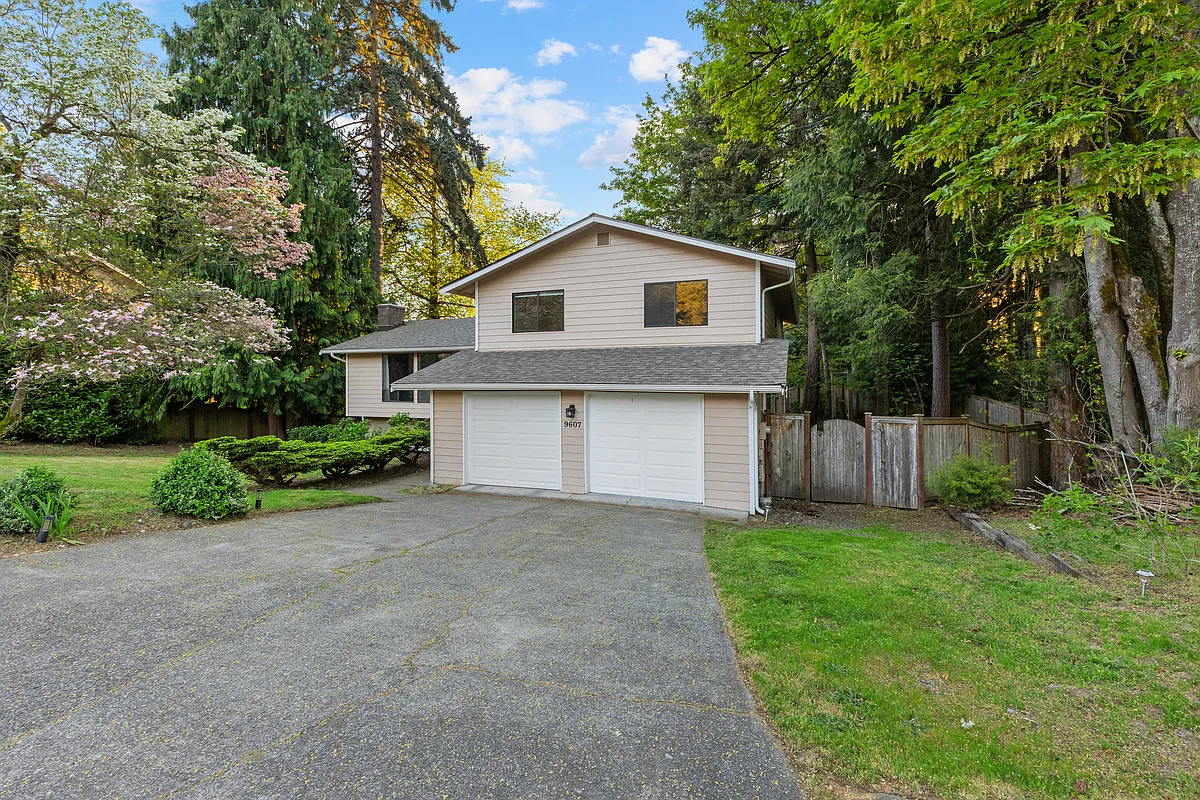 Building Photo - 9607 122nd Ave SE