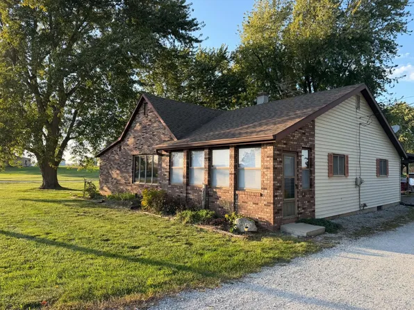 6122 E State Road 14, Rochester, IN 46975