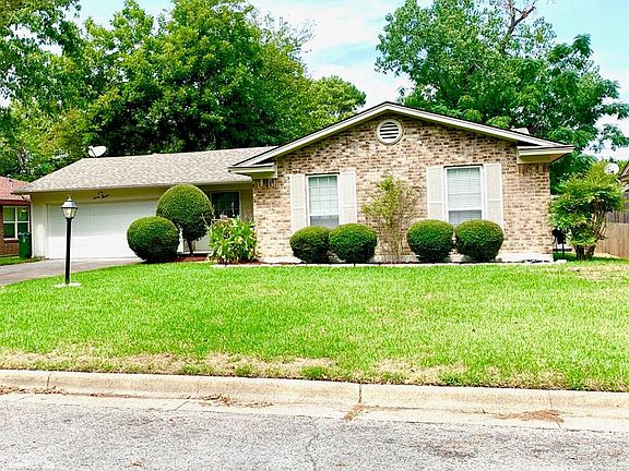 3rd image of 1713 Westover Dr
