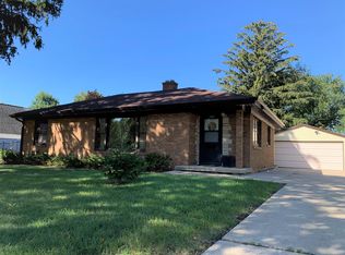418 S Owen Dr, Madison, WI 53711