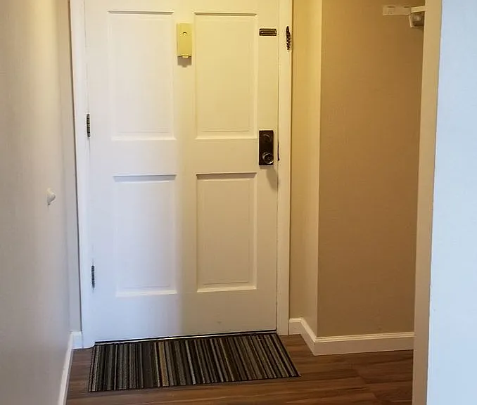 7275 S Xenia Cir #E — Photo 2