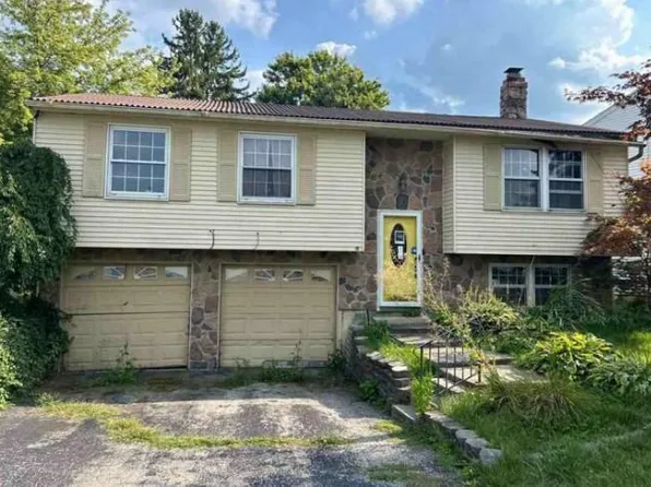 351 San Jose Dr, Toledo, OH 43615