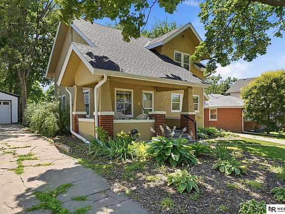 3rd image of 3443 Dudley St