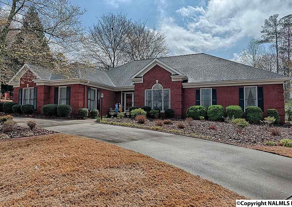 1st image of 100 Antebellum Dr