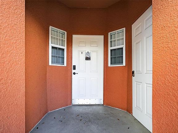 5th image of 1066 Park Ridge Cir