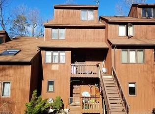 19 Village Way UNIT 5, Vernon, NJ 07462