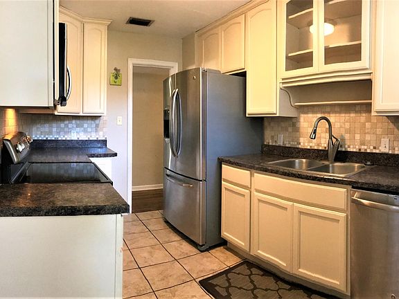 3rd image of 4220 Davinci Ave