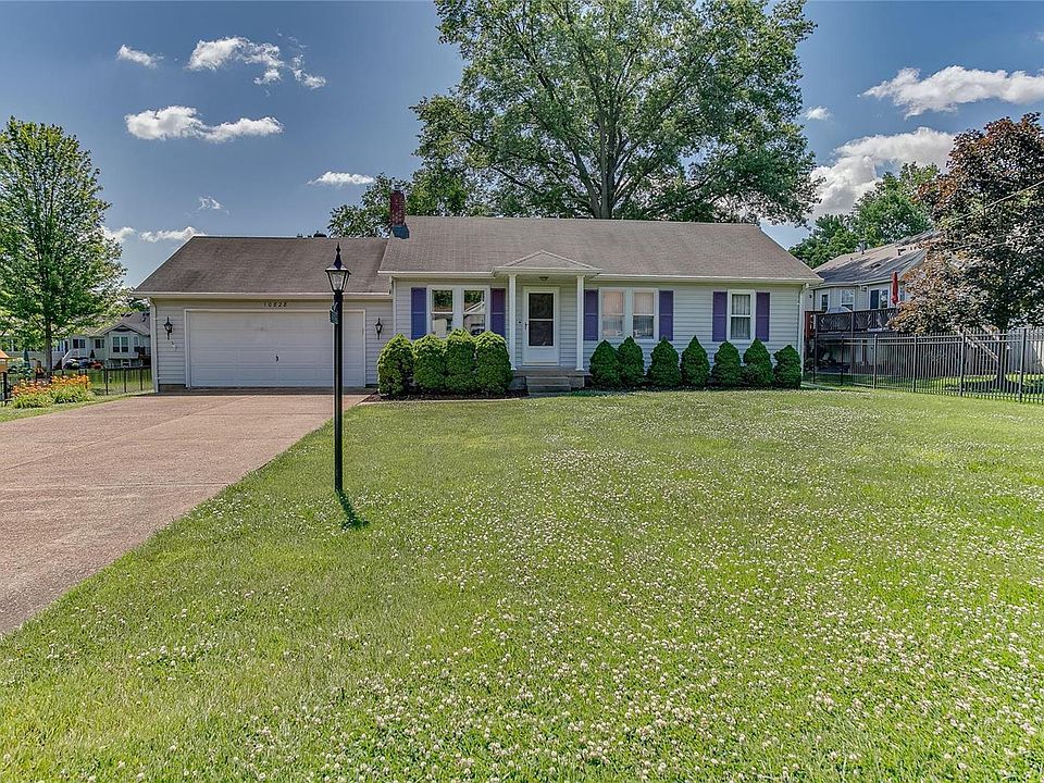 1st image of 10828 Lavinia Dr