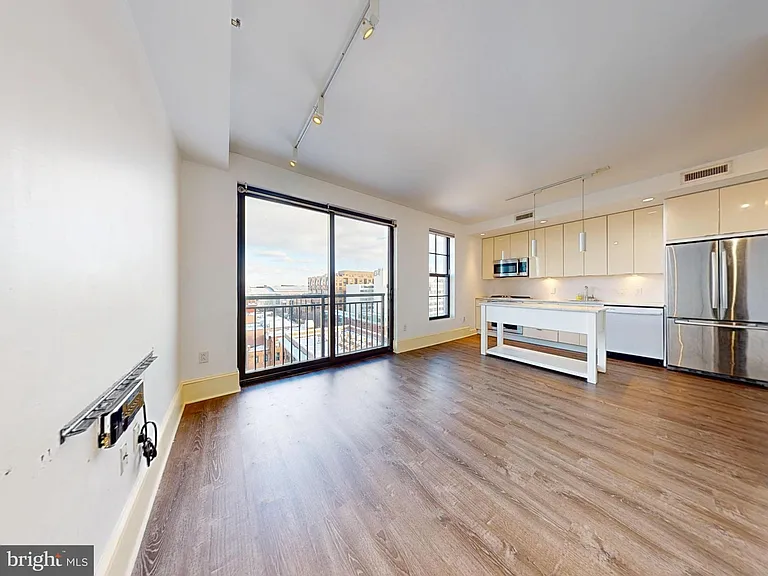 1011 M St NW #804 — Photo 9