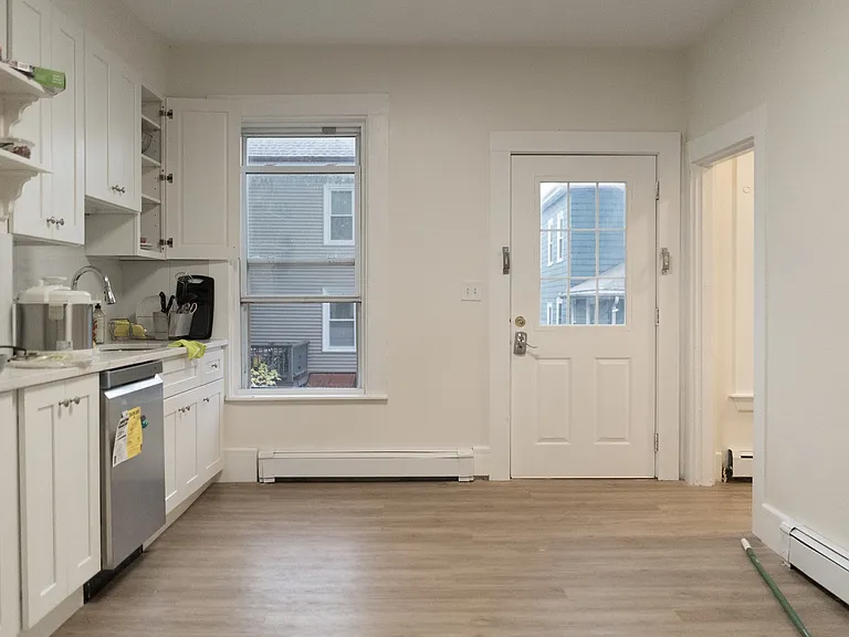 22 Ashford St #22 — Photo 10