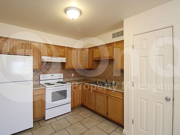 2nd image of 2744 E Tierra Buena Ln Unit 1