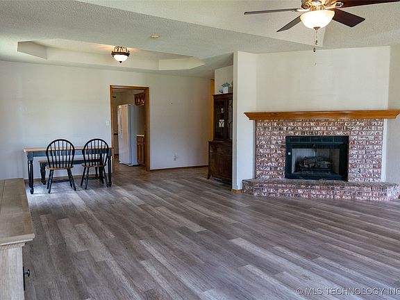 5th image of 2417 W Delmar St