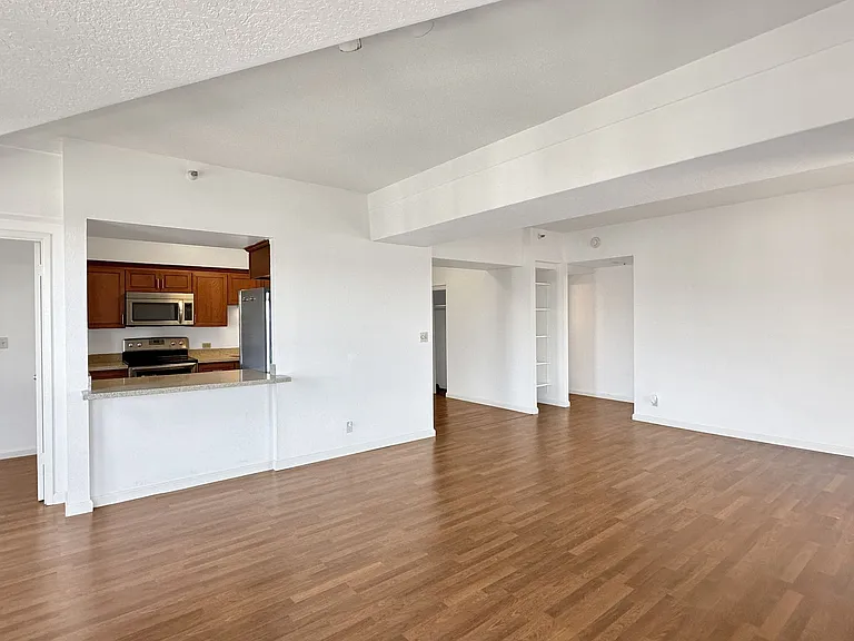 6363 Christie Ave #517 — Photo 9