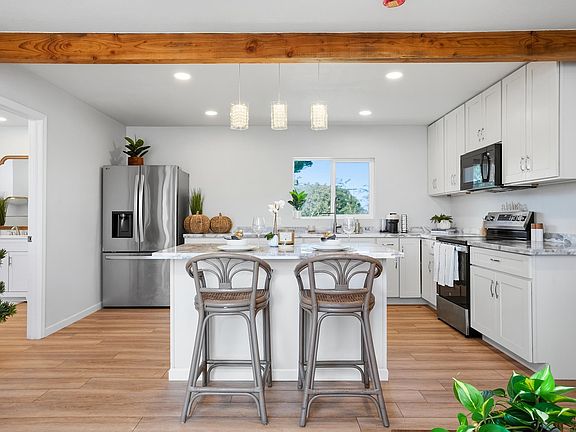 4th image of 180 Hoomoku St