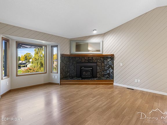 4th image of 2130 Colony Loop