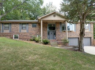 5654 S Paula Ave, Springfield, MO 65810